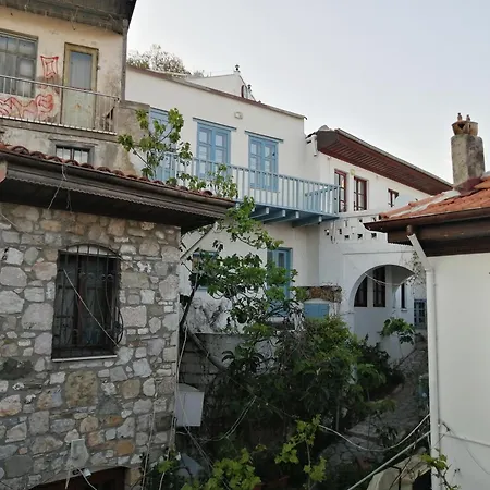 Lägenhet Uysal And Loft Seaside