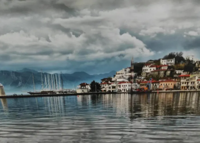 Uysal And Loft Seaside *