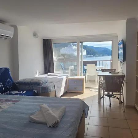 公寓 Uysal And Loft Seaside *